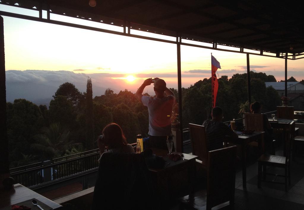 Karang Sari Guesthouse & Warung 姆杜克 外观 照片
