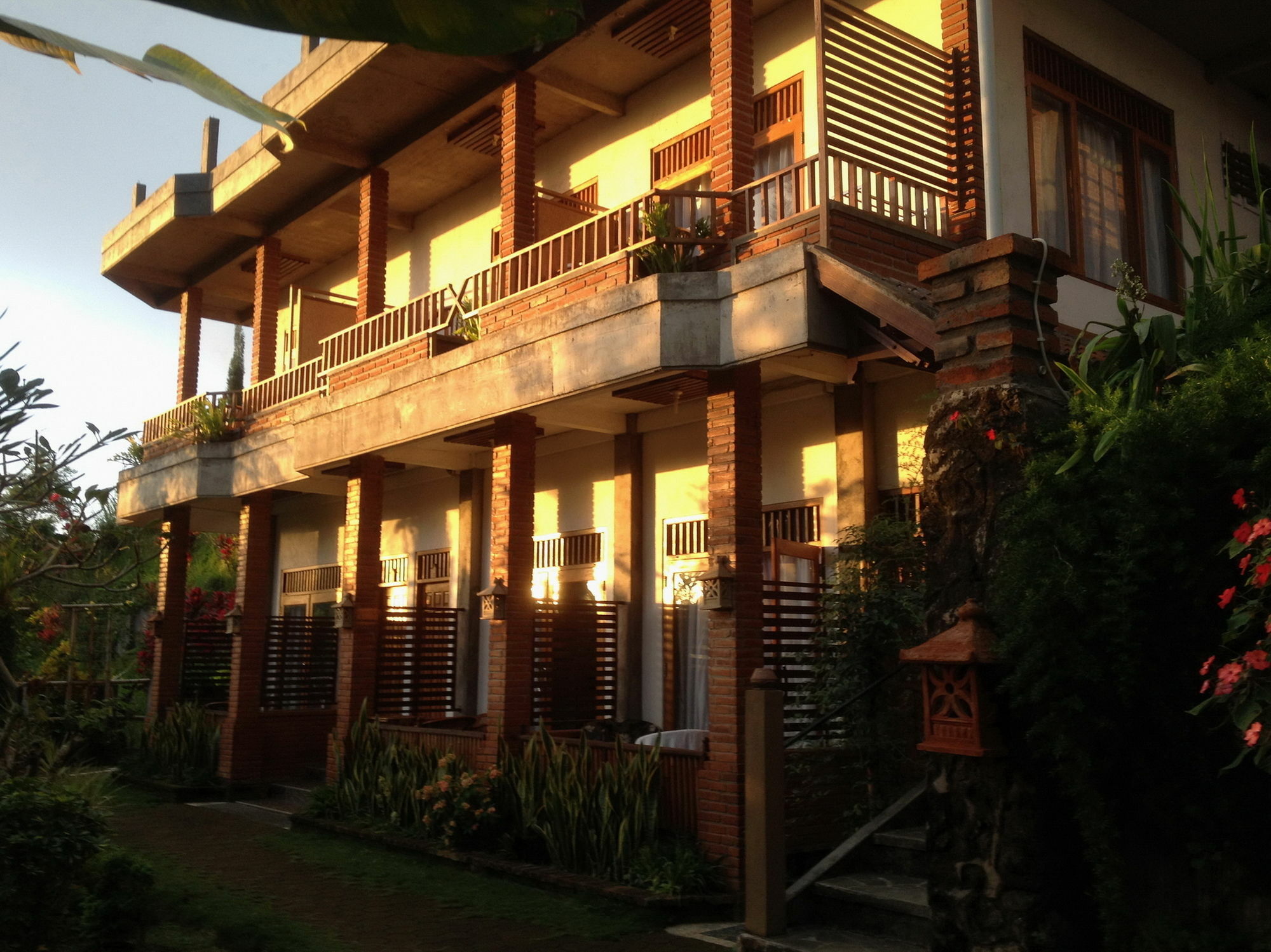 Karang Sari Guesthouse & Warung 姆杜克 外观 照片