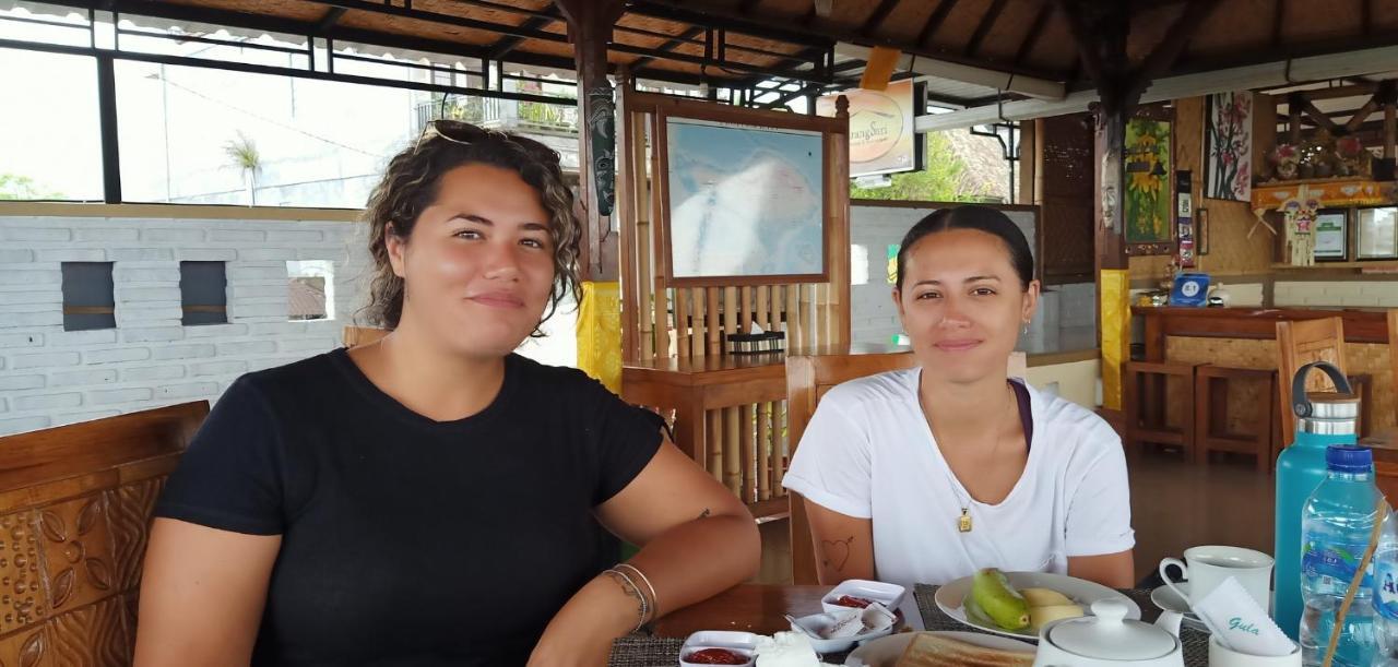 Karang Sari Guesthouse & Warung 姆杜克 外观 照片