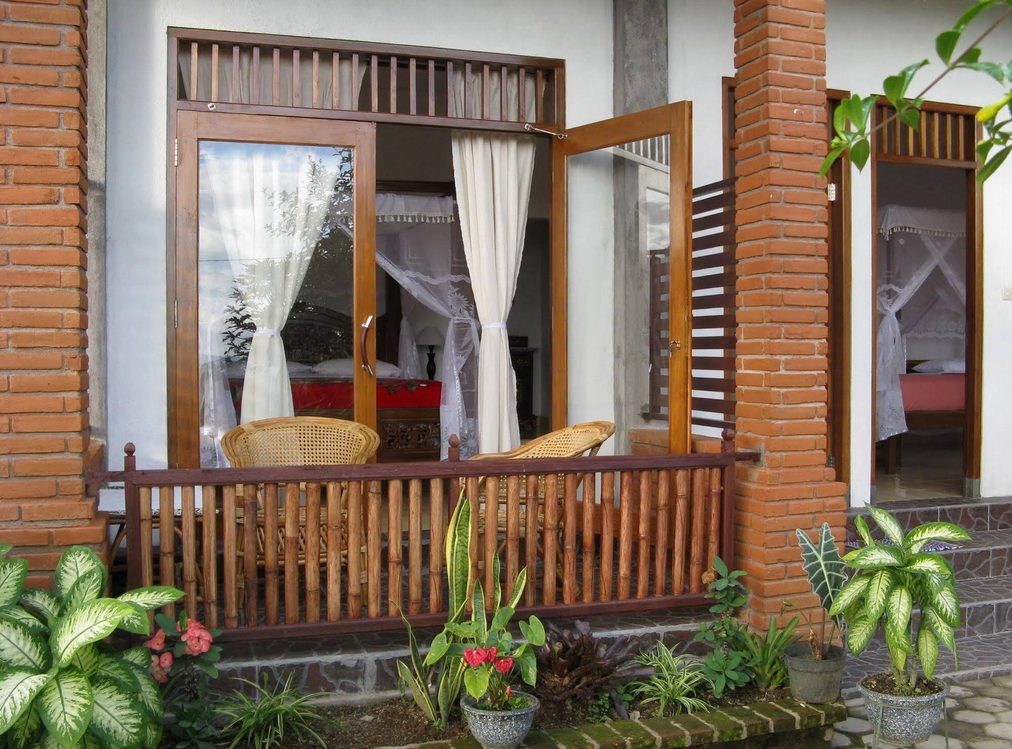 Karang Sari Guesthouse & Warung 姆杜克 外观 照片
